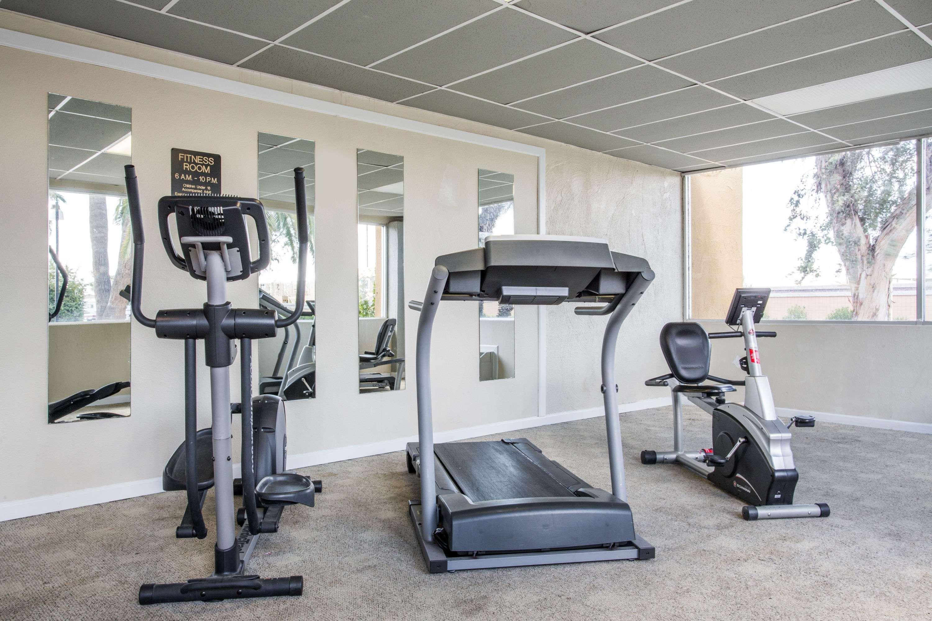 Days Hotel By Wyndham Peoria Glendale Area Ngoại thất bức ảnh