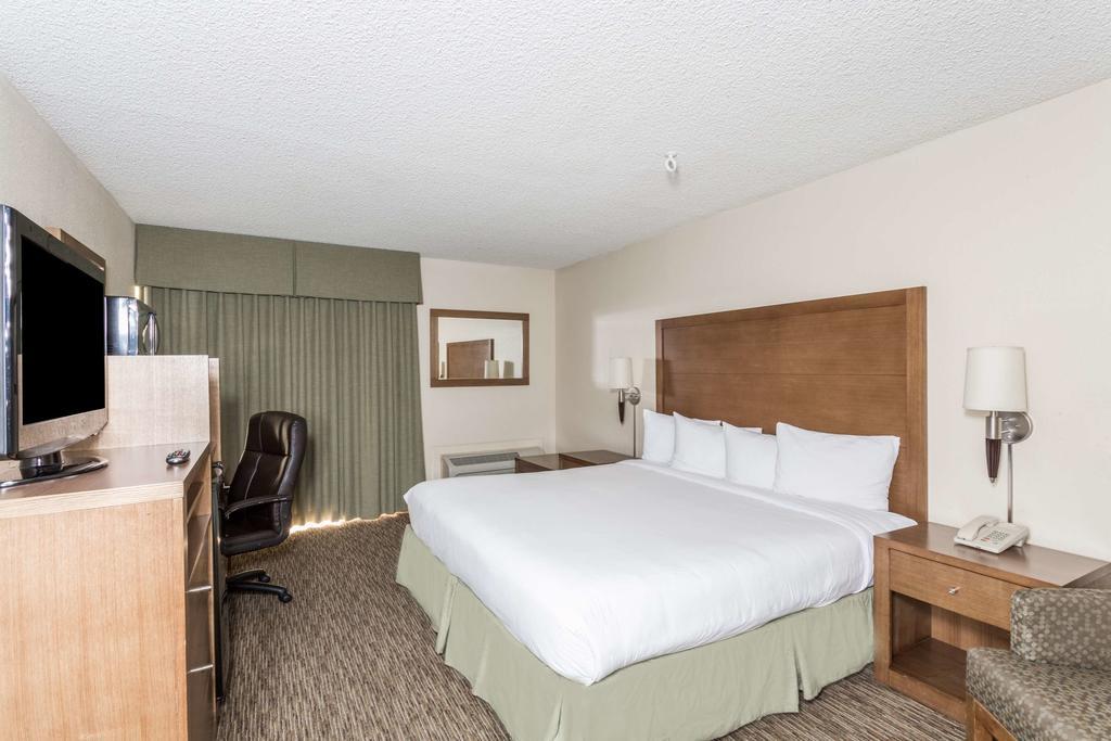 Days Hotel By Wyndham Peoria Glendale Area Ngoại thất bức ảnh